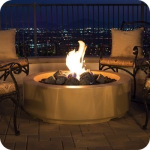 American Fyre Design - 48 Inch Louvre Round Fire Pit, Black Lava, Natural Gas-United Backyard