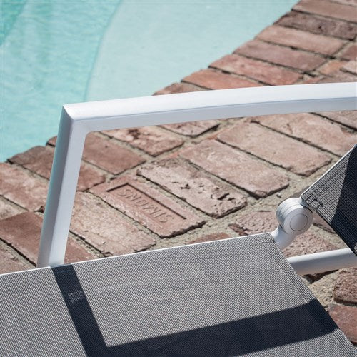 Hanover - Aluminum Sling Chaise Lounge - White/Gray-United Backyard