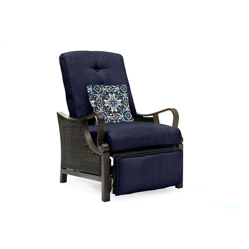 Hanover - Ventura Luxury Recliner with Pillow Accessory, All-weather, Resin Weave - Brown/Navy-United Backyard